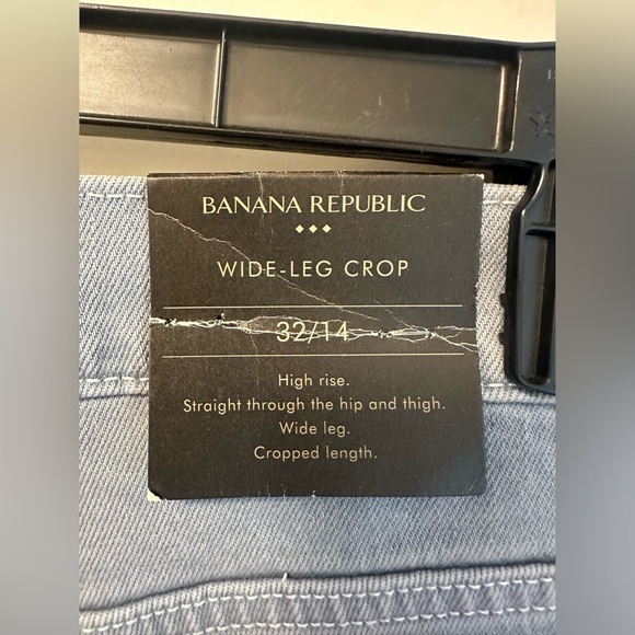 NWT: Banana Republic Wide Leg Crop Jeans - Picture 3 of 8